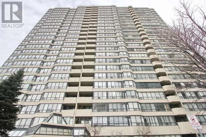 #806 400 Webb Drive, Mississauga (City Centre), Ontario, L5B3Z7, Mississauga (City Centre), Ontario — photo 1 of 5