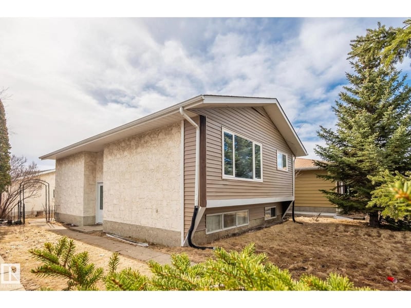 1566 lakewood RD W NW, Edmonton, Alberta, T6K2V9, Edmonton, Alberta — photo 1 of 5