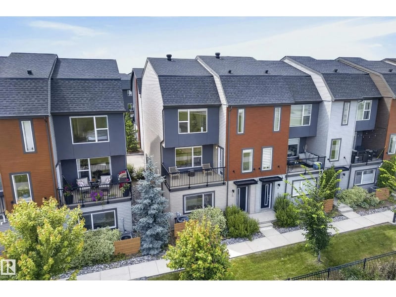 #10 1075 ROSENTHAL BV NW, Edmonton, Alberta, T5T7G5, Edmonton, Alberta — photo 1 of 5