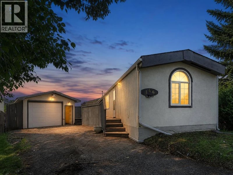 145 Spring Haven Mews Southeast, Airdrie, Alberta, T4A1A8, Airdrie, Alberta — photo 1 of 5