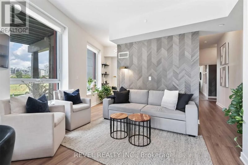 #215 50 Bruyeres Mews, Toronto (Niagara), Ontario, M5V0H8, Toronto (Niagara), Ontario — photo 1 of 5