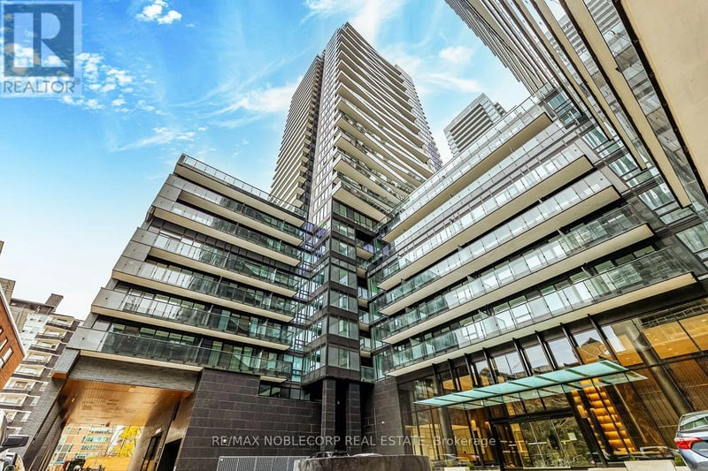 #817 117 Broadway Avenue, Toronto (Mount Pleasant West), Ontario, M4P1V3, Toronto (Mount Pleasant West), Ontario — photo 1 of 5