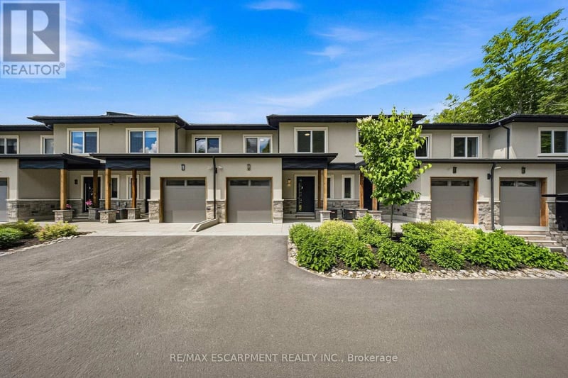 31 Horizon Lane, Huntsville, Ontario, P1H1V5, Huntsville, Ontario — photo 1 of 5