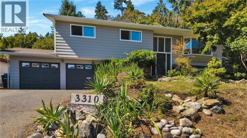 3310 Smugglers Hill Drive, Nanaimo, British Columbia, V9T3V3, Nanaimo, British Columbia — photo 1 of 5