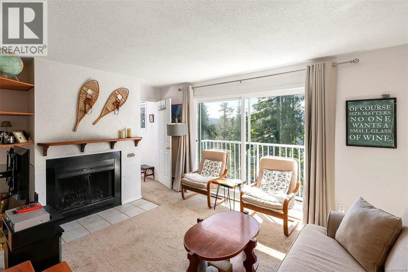 #1 687 Castle Crag Crescent, Courtenay, British Columbia, V9J1L0, Courtenay, British Columbia — photo 1 of 5