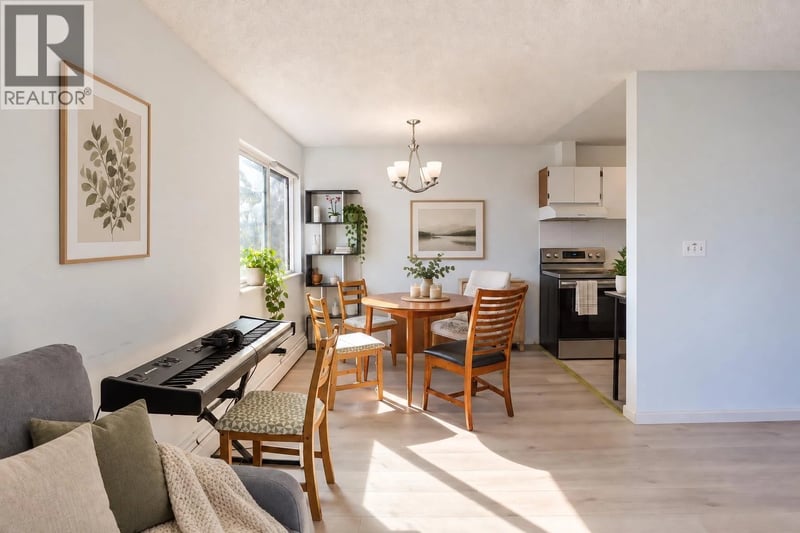 #303 7240 LINDSAY Road, Richmond, British Columbia, V7C3N1, Richmond, British Columbia — photo 1 of 5