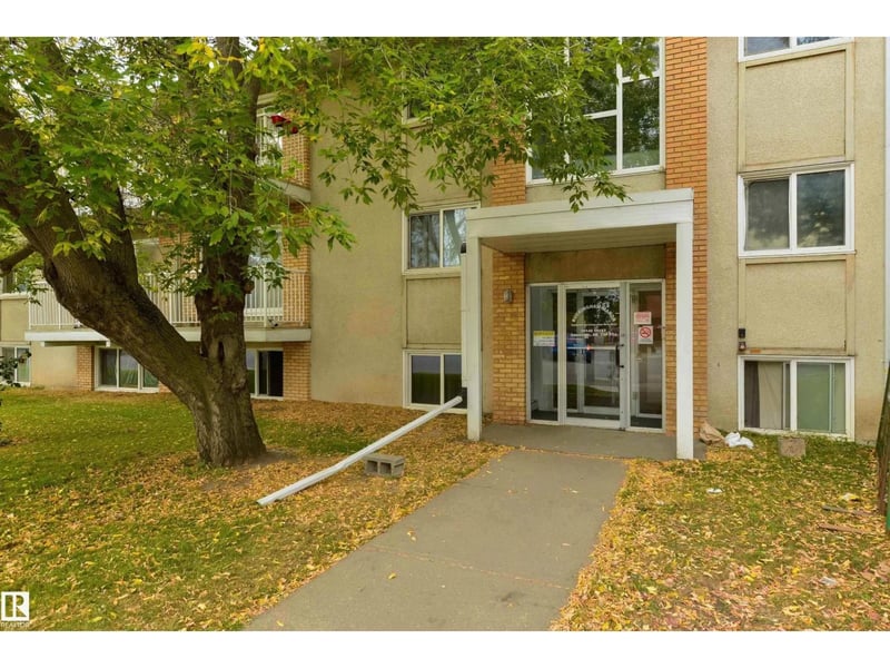 #205 10140 151 ST NW, Edmonton, Alberta, T5P1T4, Edmonton, Alberta — photo 1 of 5