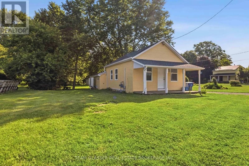 34 BROADWAY Street, Newbury, Ontario, N0L1Z0, Newbury, Ontario — photo 1 of 5