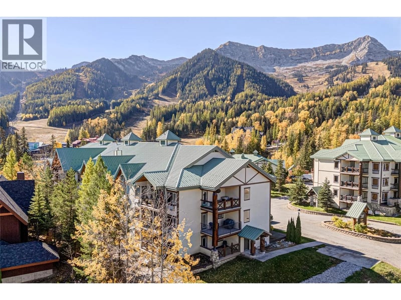 3102 A/LCD, 5356 Highline Drive, Fernie, British Columbia, V0B1M6, Fernie, British Columbia — photo 1 of 5