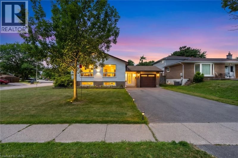 383 BARTLEY BULL Parkway, Brampton, Ontario, L6W2M1, Brampton, Ontario — photo 1 of 5