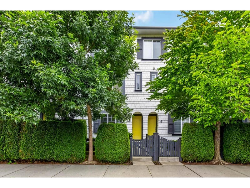 #4 16357 15 Avenue, Surrey, British Columbia, V4A0C2, Surrey, British Columbia — photo 1 of 5