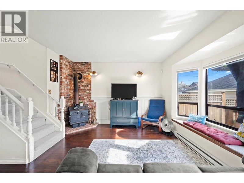1554 65TH AVE Avenue, Vancouver, British Columbia, V6P2R1, Vancouver, British Columbia — photo 1 of 5