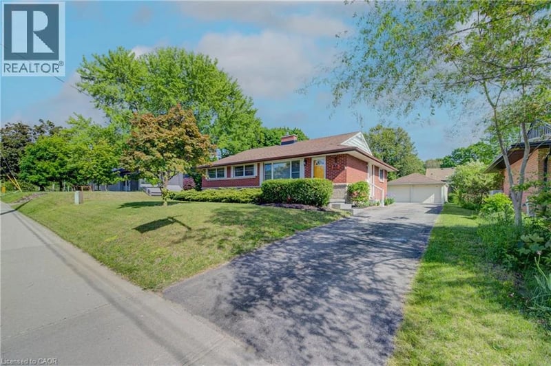 251 UNION Street East, Waterloo, Ontario, N2J1E3, Waterloo, Ontario — photo 1 of 5