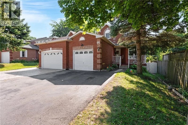 100 ANGLEROCK Drive, Cambridge, Ontario, N1T1L9, Cambridge, Ontario — photo 1 of 5