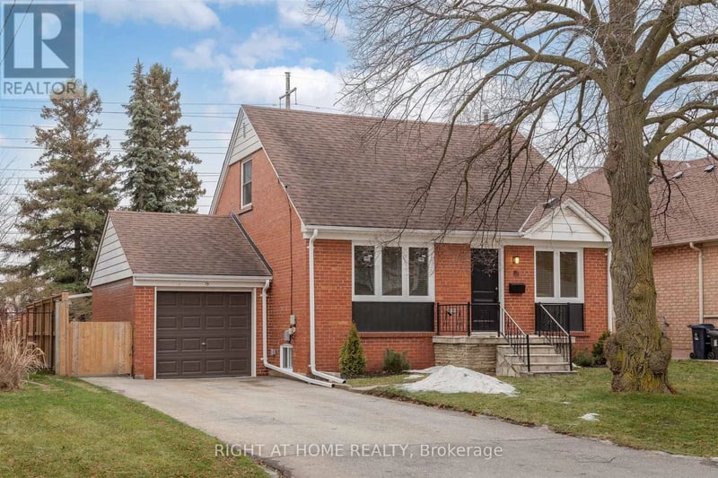 15 Elford Boulevard, Toronto (Stonegate-Queensway), Ontario, M8Z2L3, Toronto (Stonegate-Queensway), Ontario — photo 1 of 5