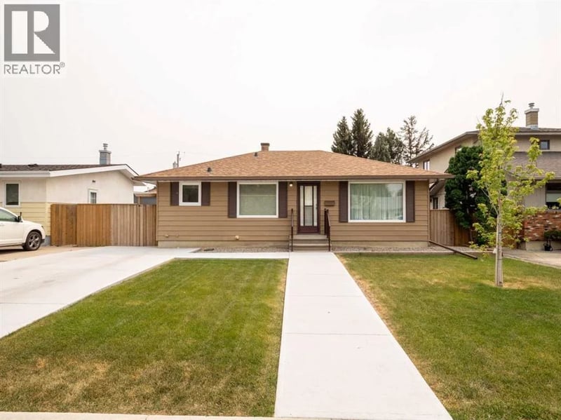 2110 19 Avenue South, Lethbridge, Alberta, T1K1E6, Lethbridge, Alberta — photo 1 of 5