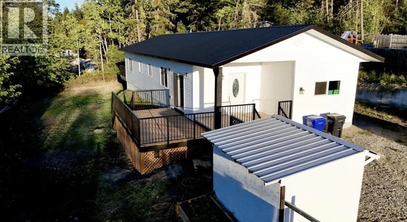 1018 OPAL Street, Williams Lake, British Columbia, V2G3M2, Williams Lake, British Columbia — photo 1 of 5