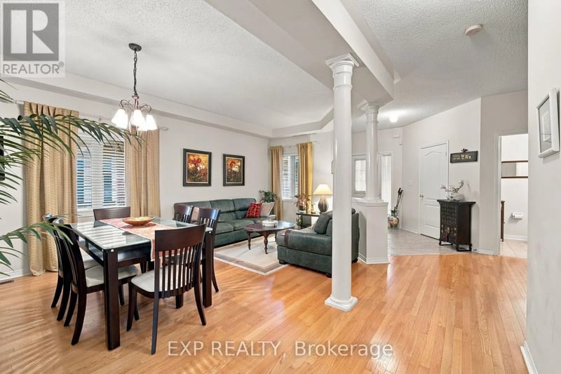 42 Kaitlin Drive, Richmond Hill (Oak Ridges Lake Wilcox), Ontario, L4E3W7, Richmond Hill (Oak Ridges Lake Wilcox), Ontario — photo 1 of 5