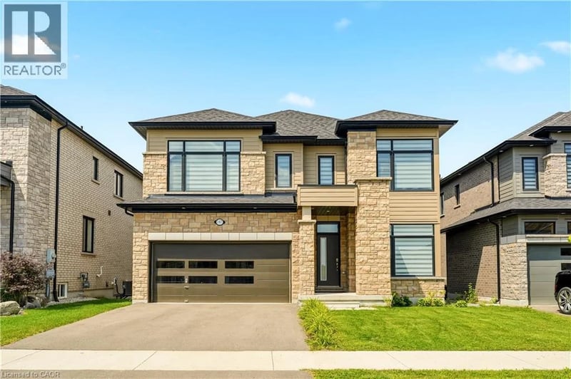 147 MIDLAND Place, Welland, Ontario, L3B0H4, Welland, Ontario — photo 1 of 5