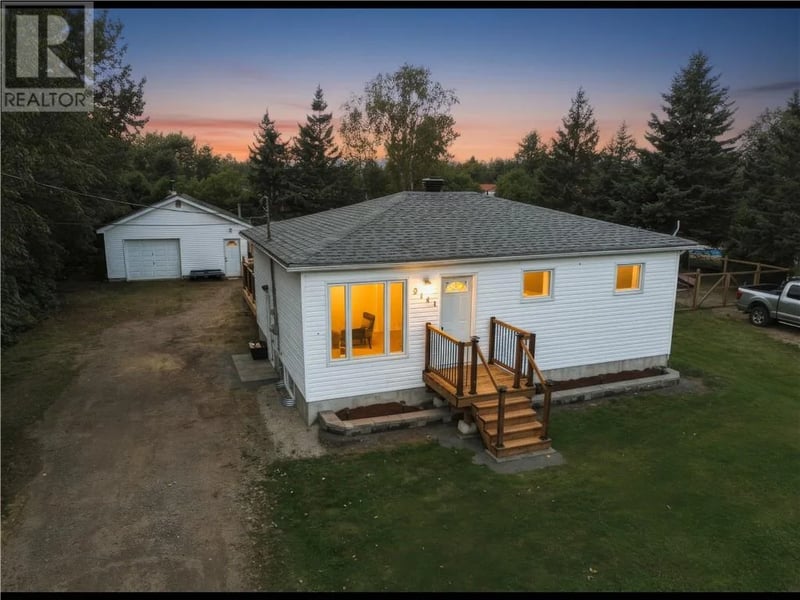 3141 Maple Street, Val Caron, Ontario, P3N1E9, Val Caron, Ontario — photo 1 of 5
