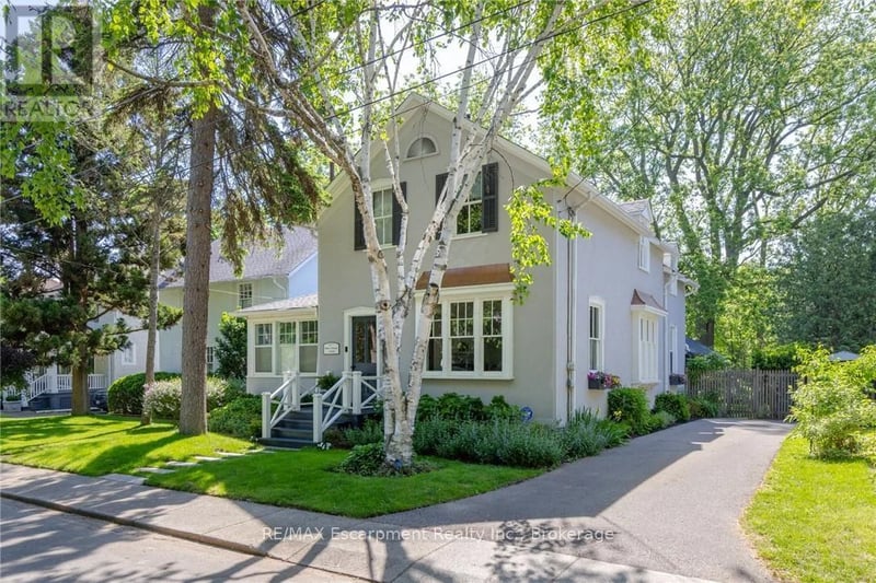 332 Palmer Avenue, Oakville (OO Old Oakville), Ontario, L6J1T3, Oakville (OO Old Oakville), Ontario — photo 1 of 5