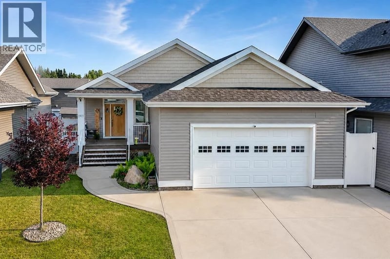 3903 49 Avenue, Ponoka, Alberta, T4J0B6, Ponoka, Alberta — photo 1 of 5