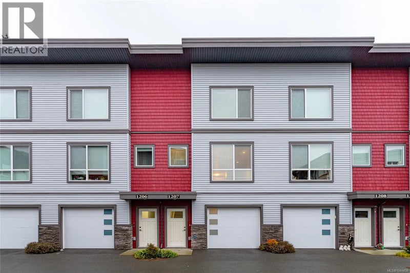 #1206 3351 Luxton Road, Langford, British Columbia, V9C0P2, Langford, British Columbia — photo 1 of 5