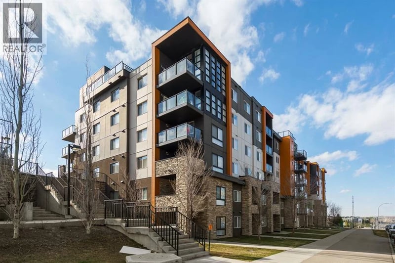 10 Kincora Glen Park Northwest, Calgary, Alberta, T3R1R9, Calgary, Alberta — photo 1 of 5
