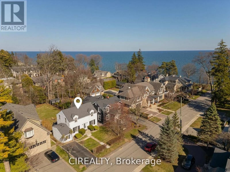25 Howard Avenue, Oakville (OO Old Oakville), Ontario, L6J3Y2, Oakville (OO Old Oakville), Ontario — photo 1 of 5