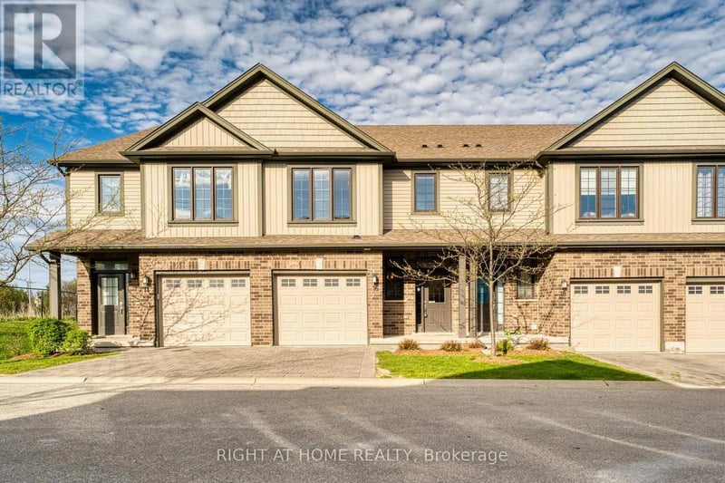 #16 1030 OAKCROSSING Gate, London North (North M), Ontario, N6H0H1, London North (North M), Ontario — photo 1 of 5
