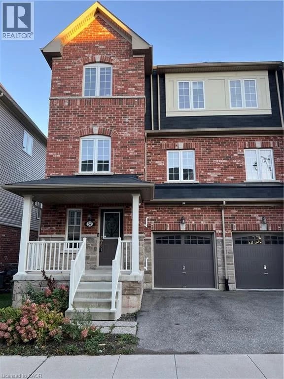 #57 88 DECORSO Drive, Guelph, Ontario, N1L0A9, Guelph, Ontario — photo 1 of 5