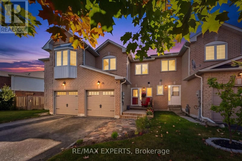 25 Mainprize Crescent, East Gwillimbury (Mt Albert), Ontario, L0G1M0, East Gwillimbury (Mt Albert), Ontario — photo 1 of 5