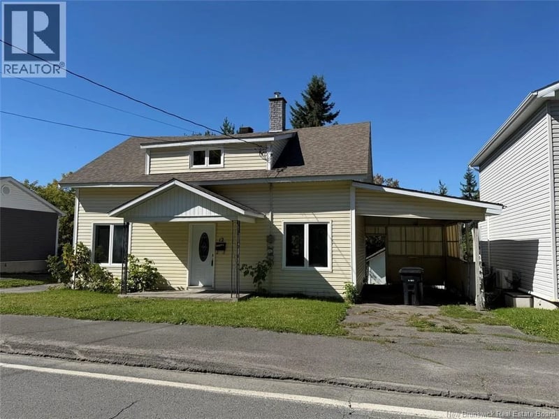 12 Fort Avenue, Edmundston, New Brunswick, E3V1E1, Edmundston, New Brunswick — photo 1 of 5