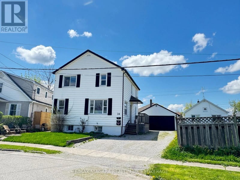 #Unit 2 24 Union Street, St. Catharines (Western Hill), Ontario, L2S2R2, St. Catharines (Western Hill), Ontario — photo 1 of 5