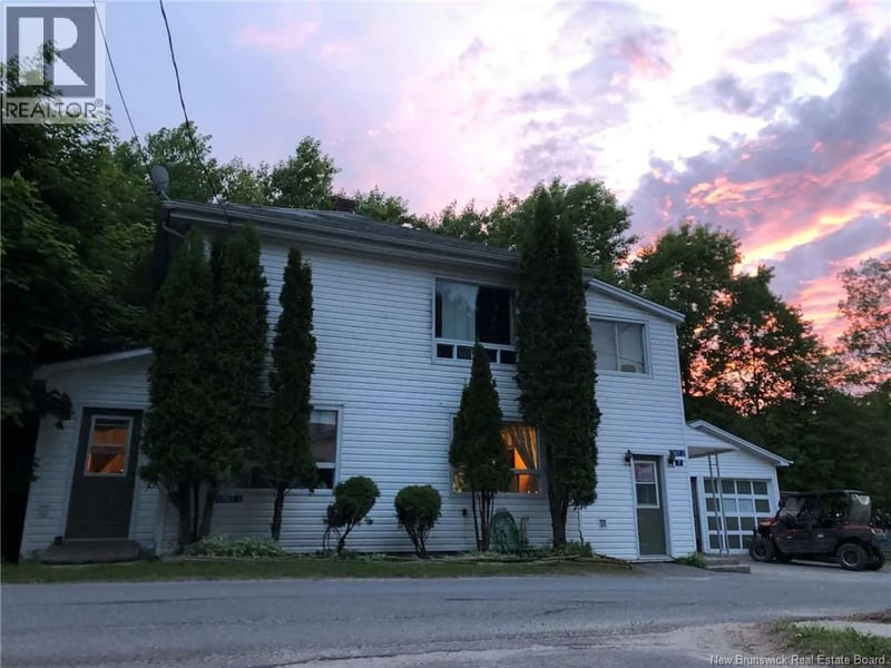 7 Oak Street, McAdam, New Brunswick, E6J1M5, McAdam, New Brunswick — photo 1 of 5