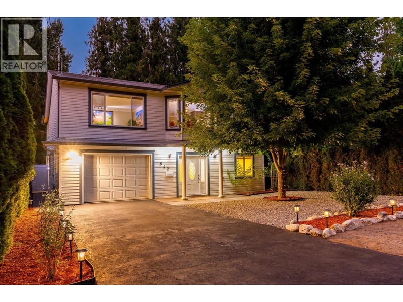842 Raymer Road, Kelowna, British Columbia, V1W1J8, Kelowna, British Columbia — photo 1 of 5