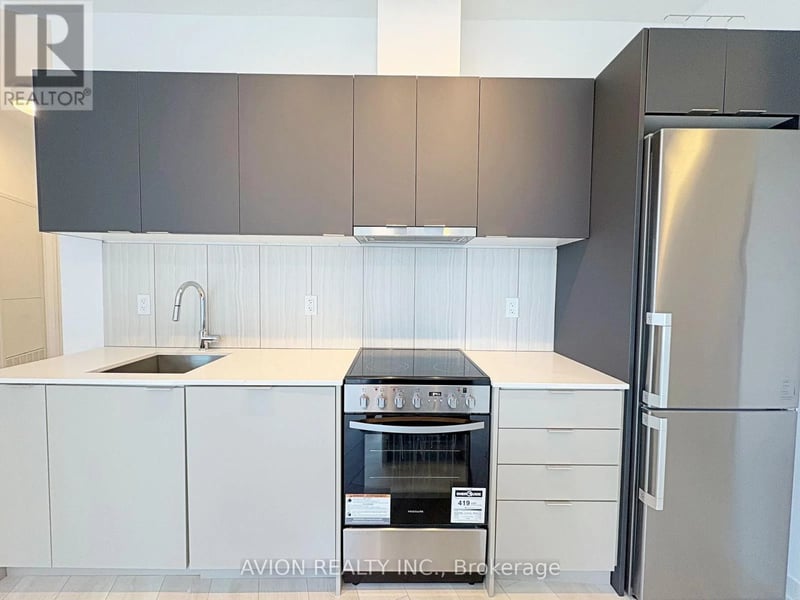 #1016 8 Tippett Road, Toronto (Clanton Park), Ontario, M3H0E7, Toronto (Clanton Park), Ontario — photo 1 of 5