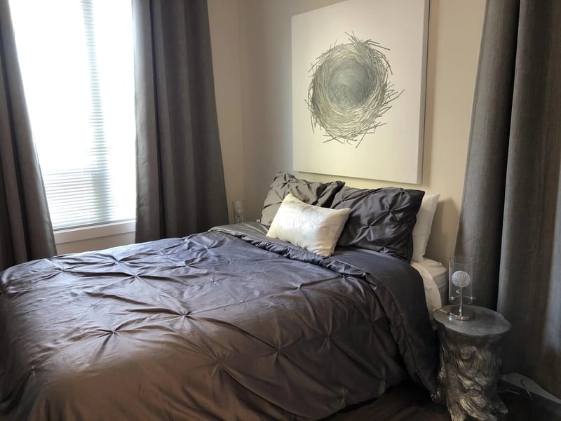 9907 91 Avenue, Edmonton, Alberta, T6E2T7, Edmonton, Alberta — photo 1 of 5