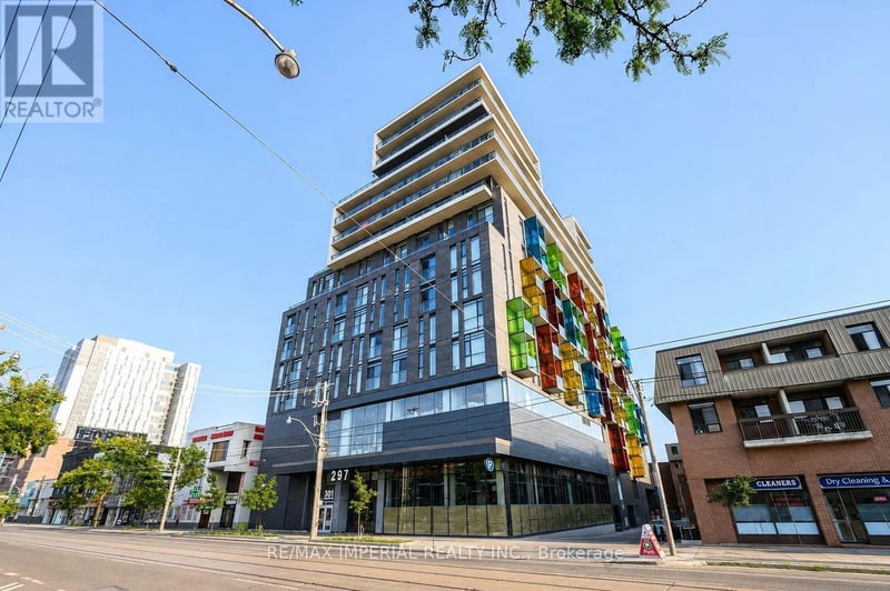 #603 297 College Street, Toronto (Kensington-Chinatown), Ontario, M5T1S2, Toronto (Kensington-Chinatown), Ontario — photo 1 of 5