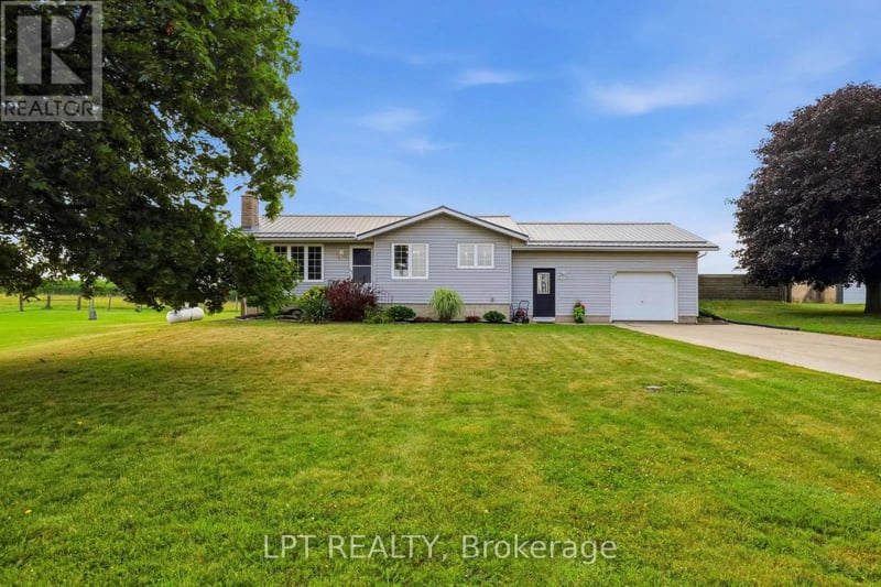 22095 Mc Dougall Line, West Elgin, Ontario, N0L2C0, West Elgin, Ontario — photo 1 of 5