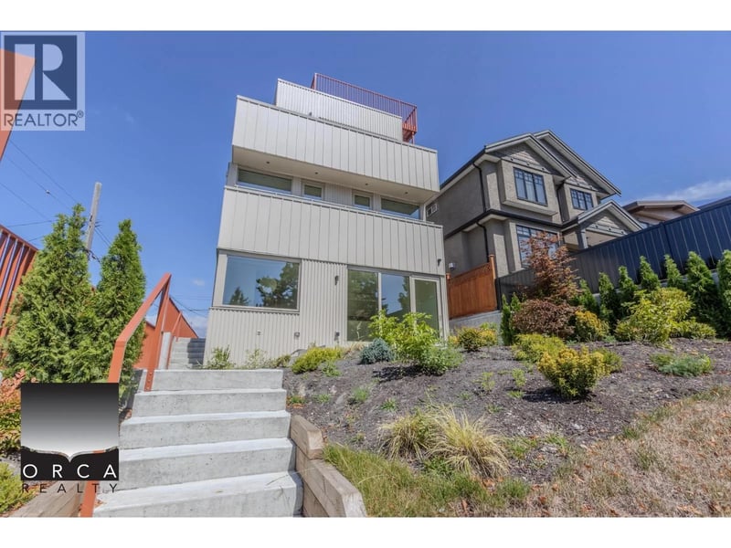 #1 2915 EAST 5TH Avenue, Vancouver, British Columbia, V5M1N6, Vancouver, British Columbia — photo 1 of 5