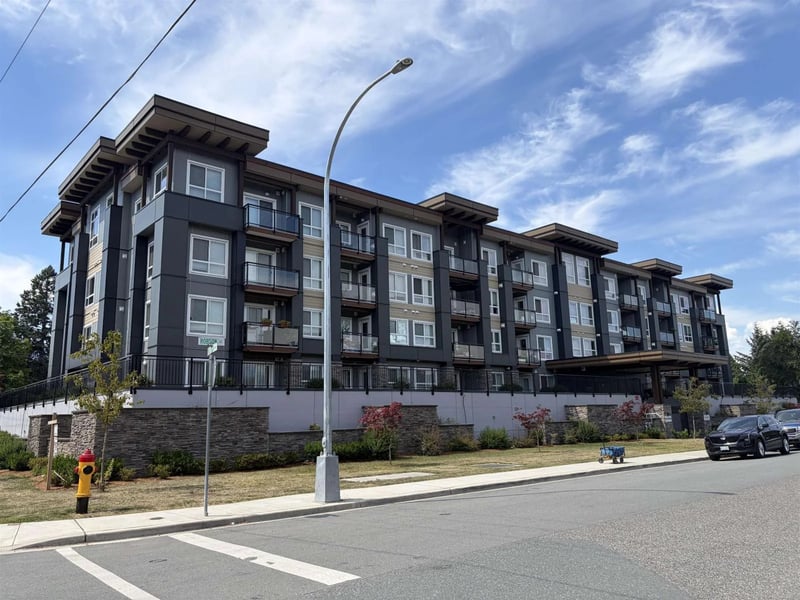 #113 9450 ROBSON Street, Chilliwack, British Columbia, V2P0L7, Chilliwack, British Columbia — photo 1 of 5
