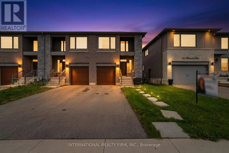 134 Bedrock Drive, Hamilton (Stoney Creek Mountain), Ontario, L8J0K6, Hamilton (Stoney Creek Mountain), Ontario — photo 1 of 5