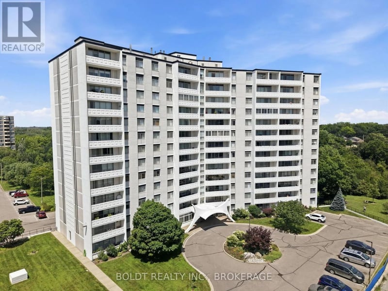 #1206 15 Towering Heights Boulevard, St. Catharines (Glendale/Glenridge), Ontario, L2T3G7, St. Catharines (Glendale/Glenridge), Ontario — photo 1 of 5
