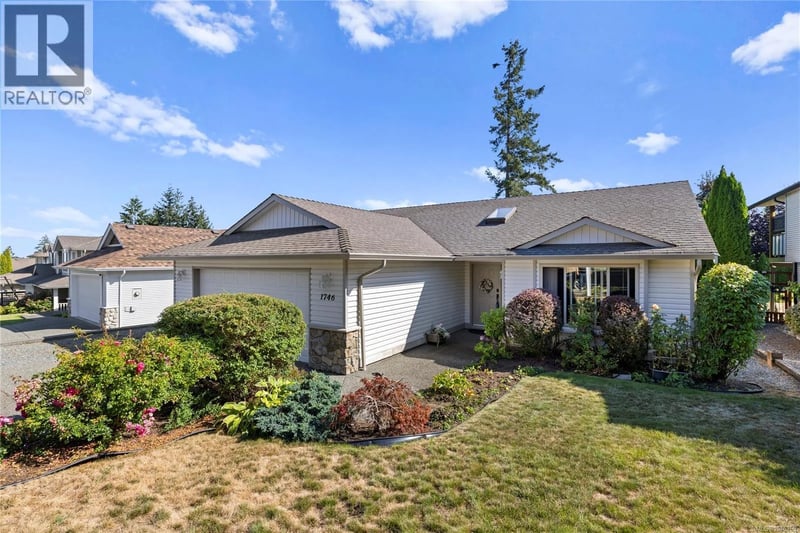 1746 White Blossom Way, Nanaimo, British Columbia, V9X1X6, Nanaimo, British Columbia — photo 1 of 5