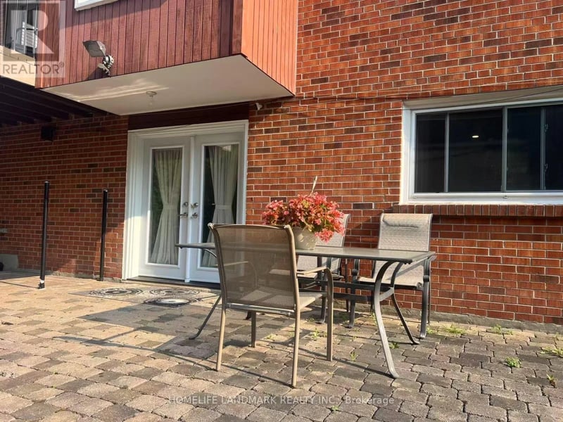 #Bsmt 8 Pine Knoll Gate, Markham (Bayview Fairway-Bayview Country Club Estates), Ontario, L3T1V5, Markham (Bayview Fairway-Bayview Country Club Estates), Ontario — photo 1 of 5
