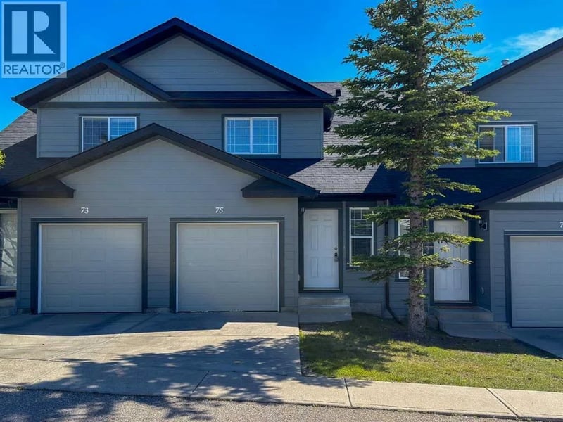 75 Panatella Villas Northwest, Calgary, Alberta, T3K0G6, Calgary, Alberta — photo 1 of 5