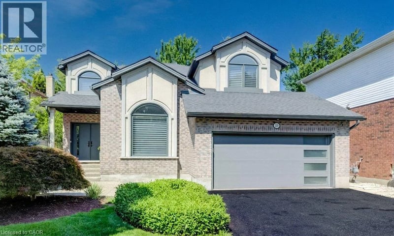 324 EDENWOOD Place, Waterloo, Ontario, N2T2S2, Waterloo, Ontario — photo 1 of 5