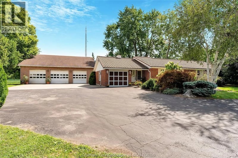12980 LONGWOODS Road, Thamesville, Ontario, N0P2K0, Thamesville, Ontario — photo 1 of 5