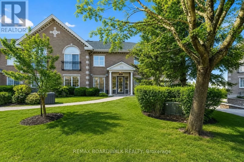 #1C 121 Robson Court, Ottawa, Ontario, K2K2W1, Ottawa, Ontario — photo 1 of 5